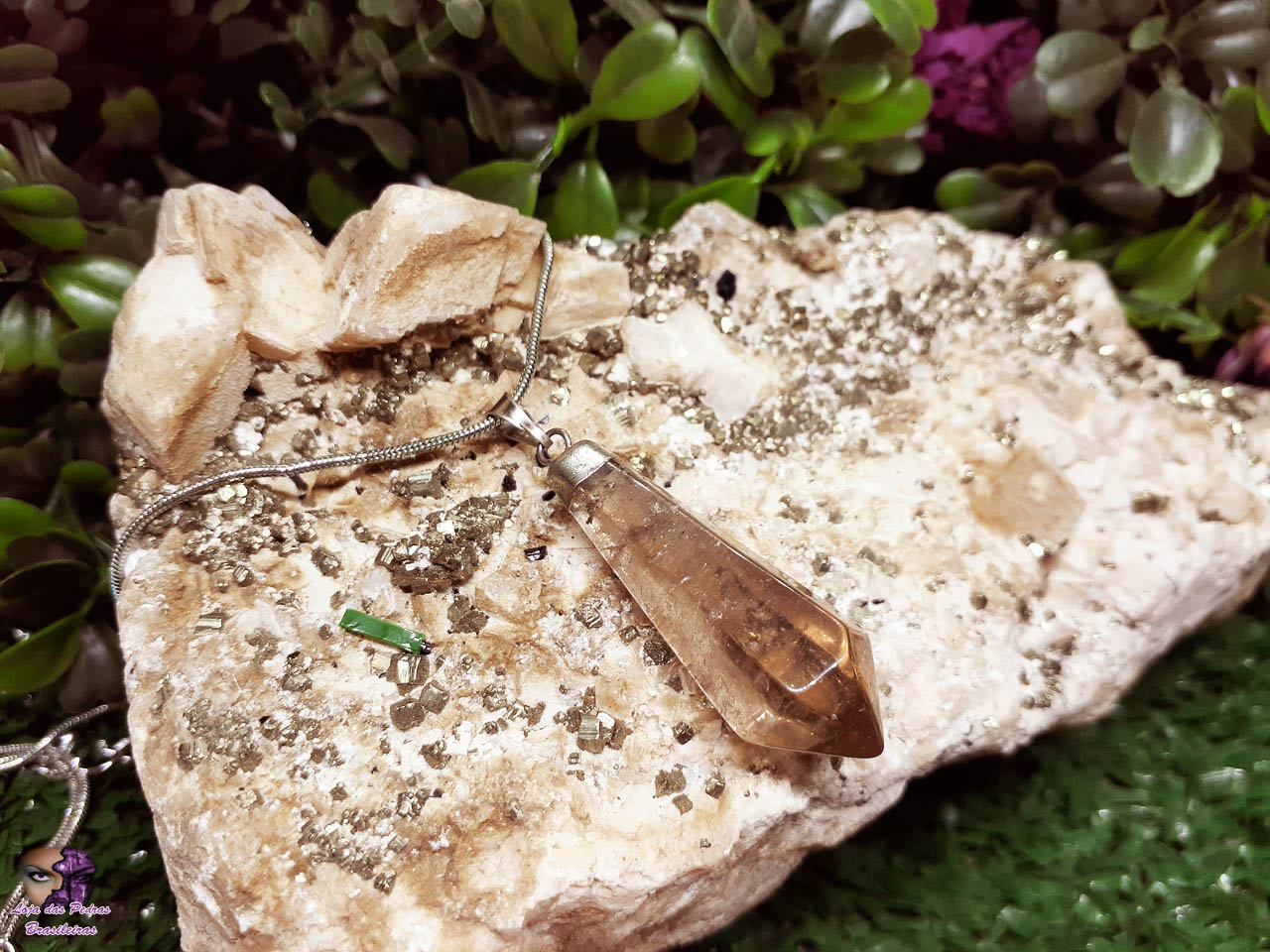 Pingente de Ponta de Quartzo Fumê