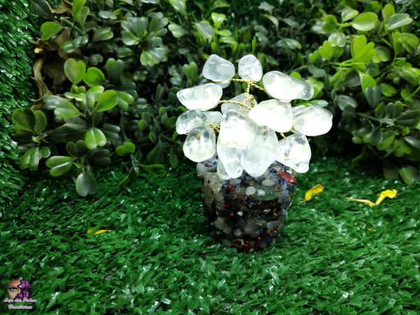 Árvore de Cristal Quartzo em Pedra Rolada (Base Mista)