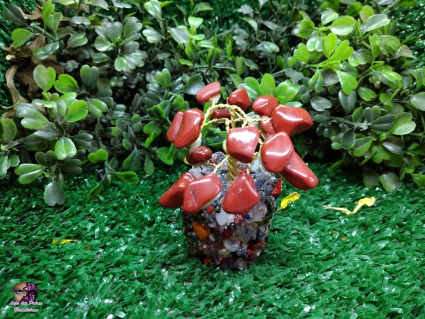 Árvore de Jaspe Vermelho em Pedra Rolada (Base Mista)