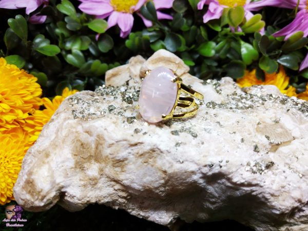Anel Cabochão Ajustável de Quartzo Rosa