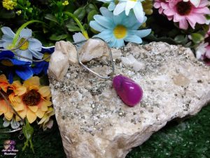 Pingente de Pedra Rolada em Ágata Rosa