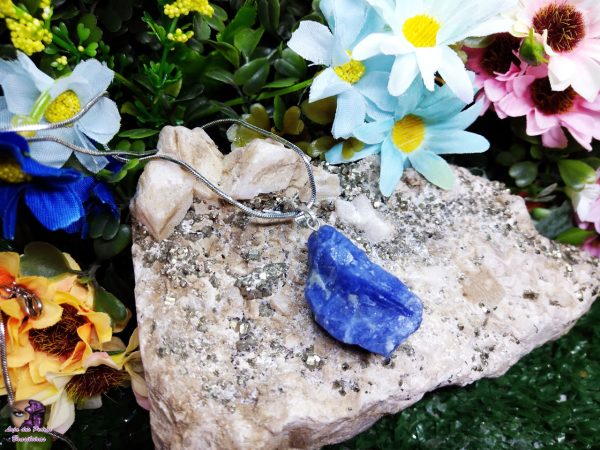 Pingente de Pedra Bruta em Sodalita