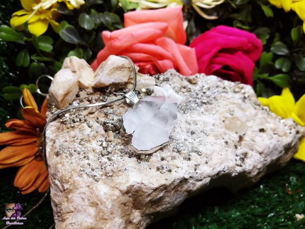 Pingente de Drusa (Conglomerado) de Cristal Quartzo Natural