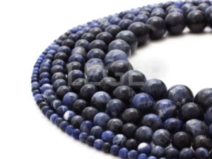 Fio de Pedras em Sodalita